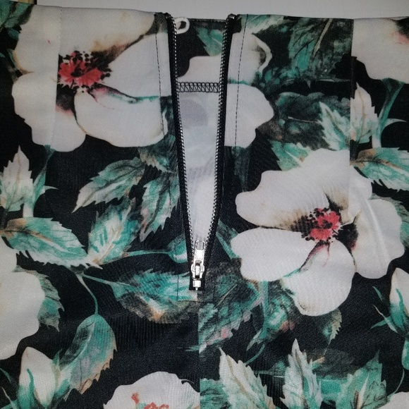 Bodycon Skirt - Picture 3 of 8